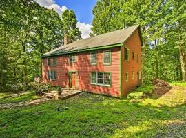 Bear's Eye View - Mountain Retreat w/ Hot Tub!