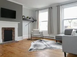 Historic Downtown Apt #2