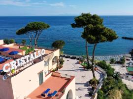 Hotel Terme Cristallo Palace & Beach，位于伊斯基亚Casamicciola Terme的酒店