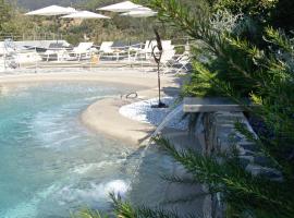 Villanova Apartments - Nature & Wellness，位于莱万托的带按摩浴缸的酒店