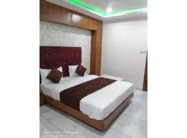 Hotel Rowton, Makarpura, Vadodara