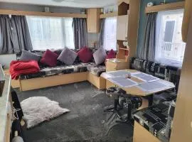 Chapel's cozy caravan