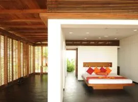 Ananda Marari Retreat