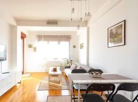 Convenient, family-friendly and stylish 3 bed apt
