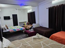 Hotel Sagar Darbar，位于达曼达曼机场 - NMB附近的酒店