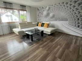Monteurwohnung & Business Apartment mit Balkon & Parkplatz in Metzingen Outlet