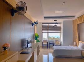 Khách sạn 20-10 Quảng Bình，位于洞海的酒店