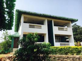 Presidency Highland Resort，位于Koynanagar的酒店