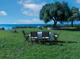 ALKEA beachfront apartment Moles Kalives Halkidiki，位于莫拉卡里瓦的酒店