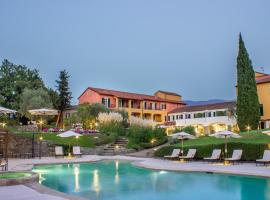 La Meridiana Hotel & Golf Resort，位于克莱门特帕涅罗国际机场 - ALL附近的酒店