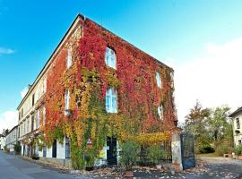 Schloss Hollenburg Aparte Apartments，位于多瑙河畔克雷姆斯的酒店