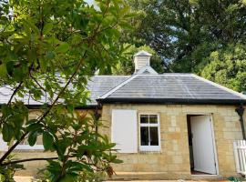 Smugglers Lodge at Ventnor Botanic Garden，位于文特诺的酒店