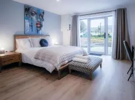 Suite 6 - Sleeping Giant Hotel - Pen Y Cae Inn