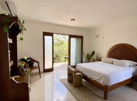 Xkopek, Camping y Cabañas，位于巴利亚多利德的酒店