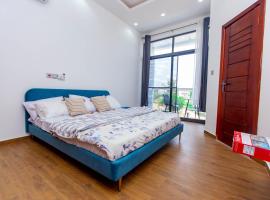 2 bedroom at East Legon, excellent location，位于东勒贡的酒店