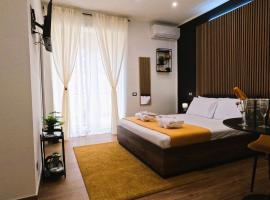 BlackWoody Contemporary Rooms - Napoli Centro Storico，位于那不勒斯的旅馆