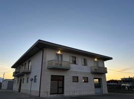 La casa di Stefania vista mare，位于滨海弗兰卡维拉的公寓