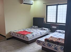 HOTEL SHRI GAJANAN,，位于Godarpura的酒店
