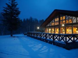 WHITE HOTEL GRAND HAKUBA，位于大町市的酒店