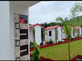 Shreesha Resort Lonavala，位于罗纳瓦拉的酒店