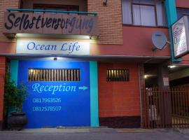 OceanLife Accommodation Luderitz，位于吕德里茨的旅馆