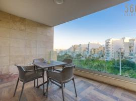 Luxury 3BR home in St Julians with private terrace by 360 Estates，位于Taʼ Ċikkun的酒店