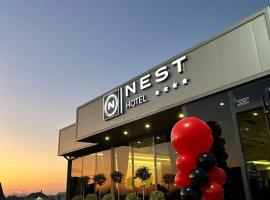 HOTEL NEST，位于比耶利纳的豪华酒店