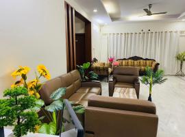 KP Suites Gachibowli，位于海得拉巴的酒店
