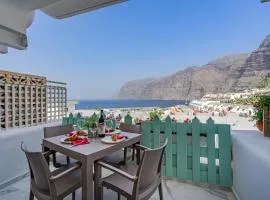 Apartment in Los Gigantes with beautiful views