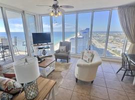 4 Bedroom Luxury High Rise Corner Condo with 2 Balconies, Heated Pool, Direct Beach Access，位于格尔夫海岸的酒店