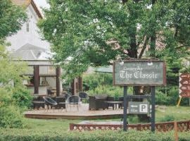 Kiyosatokogen Country Inn The Classic，位于北斗市的酒店