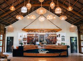 Daya Farm and Adventure，位于Banay-Banay的带热水浴缸的酒店