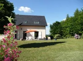 Gîte de France Les pouges 3 épis - Gîte de France 6 personnes MAE-9594