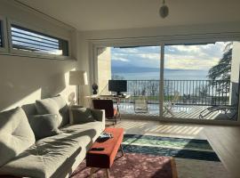 Les Terrasses de Lavaux 2 - Appartement de Luxe avec Vue Panoramique et Piscine"，位于谢布尔的公寓