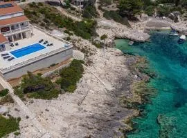 Holiday House Nova