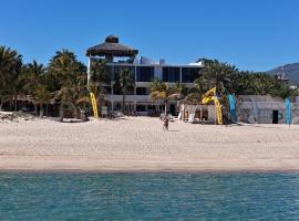 La Ventana Beach Resort，位于拉巴斯的酒店