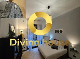 Divina House，位于马里诺的低价酒店
