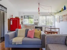 Shoreline Sanctuary - A Retro Family Beach Shack