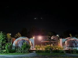 Greatland Glamping Khaoyai Resort เกรซแลนด์เขาใหญ่，位于Ban Khanong Phra Tai的豪华帐篷