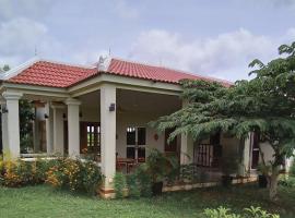 Koh Ker temples garden Restaurant，位于Phumĭ Kaôh Kért的酒店