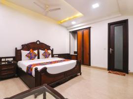 FabHotel Prime Zewarat Inn，位于新德里西德里的酒店