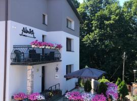 Villa Almira，位于波兰尼卡-兹德鲁伊的浪漫度假酒店