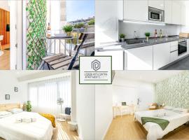Two bedroom apartment close to train station by Lisbon with Sintra，位于克卢什的公寓