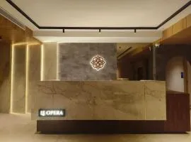 Le Opera