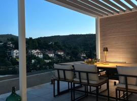 Villa Pernilla lägenheterna Rosmarin,Lavendel，位于苏提万的酒店