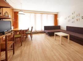 Studio Combire 104 by Interhome，位于莱斯克伦斯的酒店