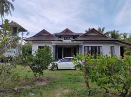 Homestay Umar Homestay Tilam Hotel，位于巴佐的酒店