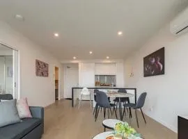 1 BRM 1 BATH, South Melbourne, Spacious, Balcony