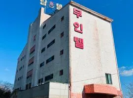 Top Motel
