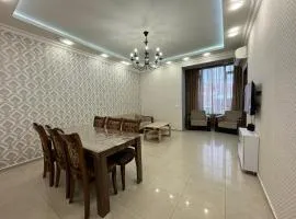 2 Bedrooms Apartment in Centre With Balcony